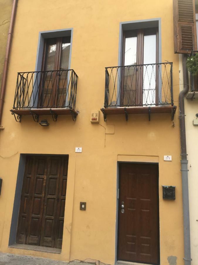 Al Corso Bed and Breakfast Cagliari Buitenkant foto