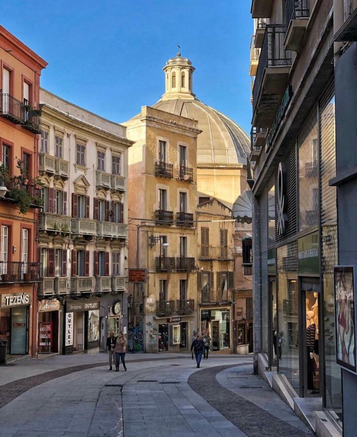 Al Corso Bed and Breakfast Cagliari Buitenkant foto