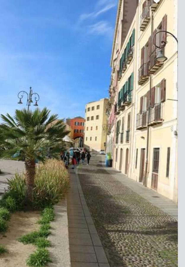 Al Corso Bed and Breakfast Cagliari Buitenkant foto