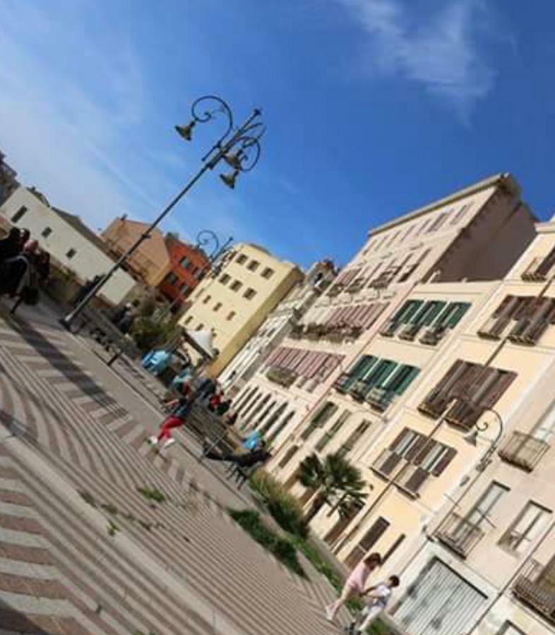 Al Corso Bed and Breakfast Cagliari Buitenkant foto