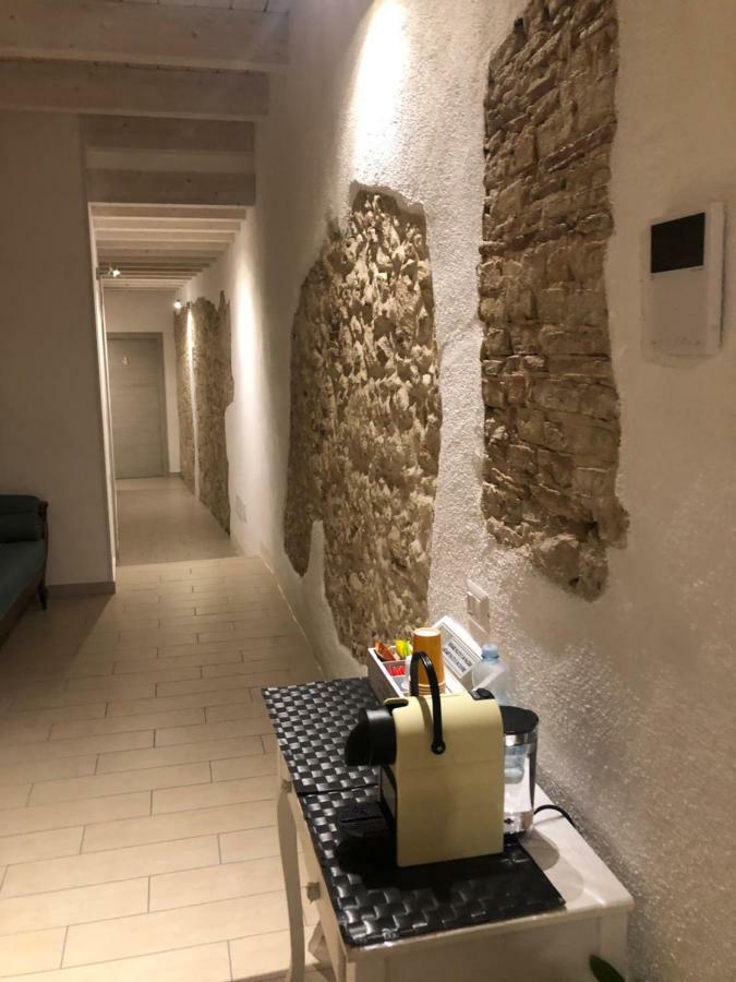 Al Corso Bed and Breakfast Cagliari Buitenkant foto