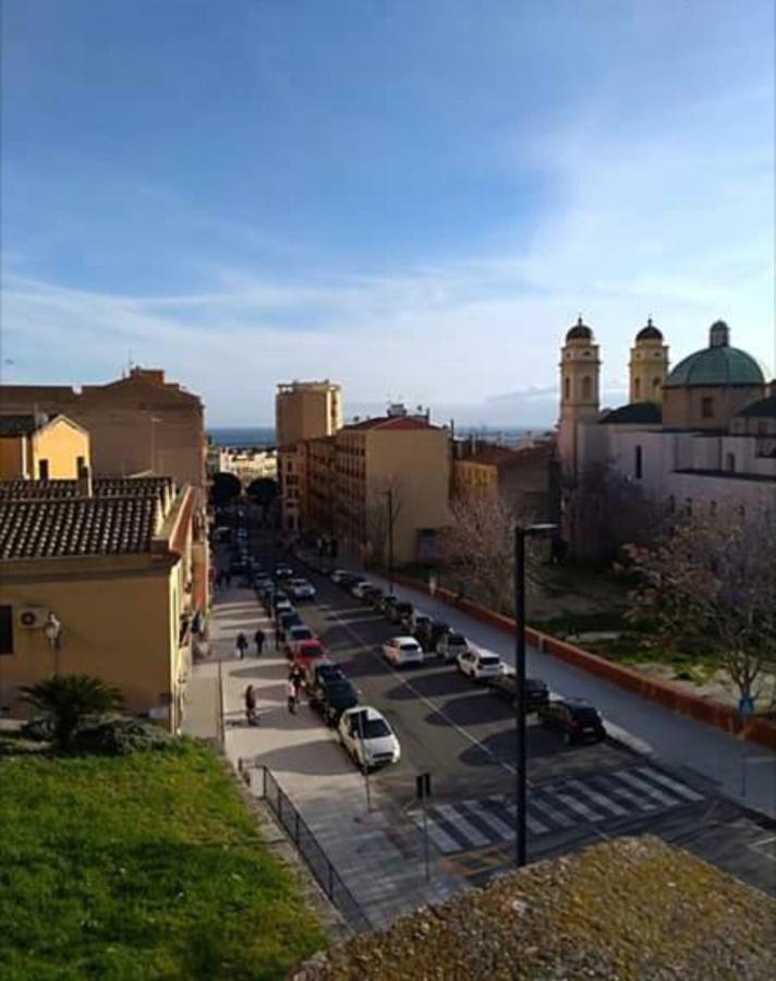 Al Corso Bed and Breakfast Cagliari Buitenkant foto
